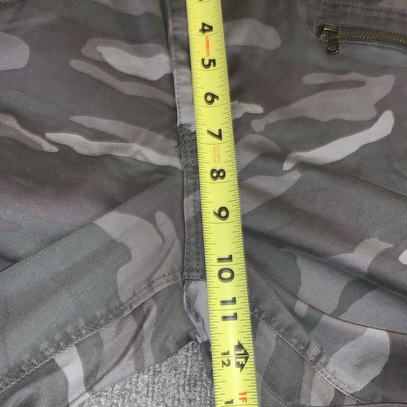 Democracy Jeans - Picture 6 of 7